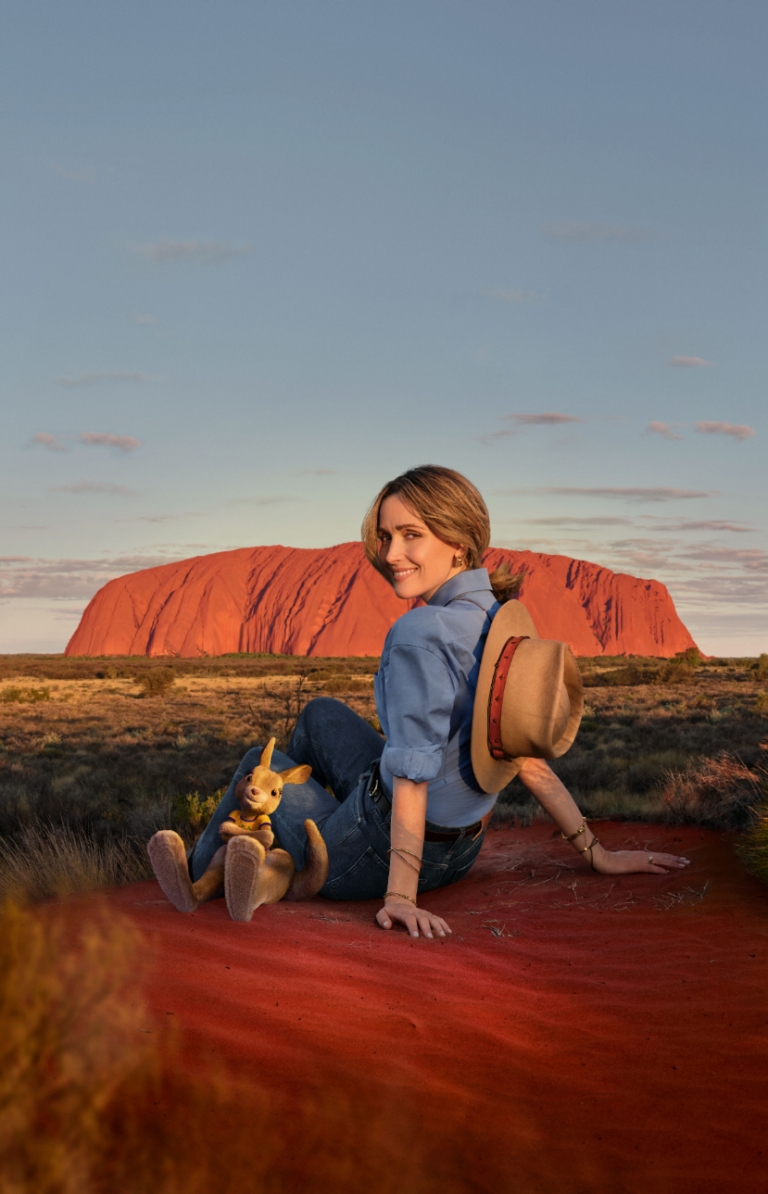 Rose Byrne and Ruby the souvenir kangaroo, Come and Say G'day © Tourism Australia
